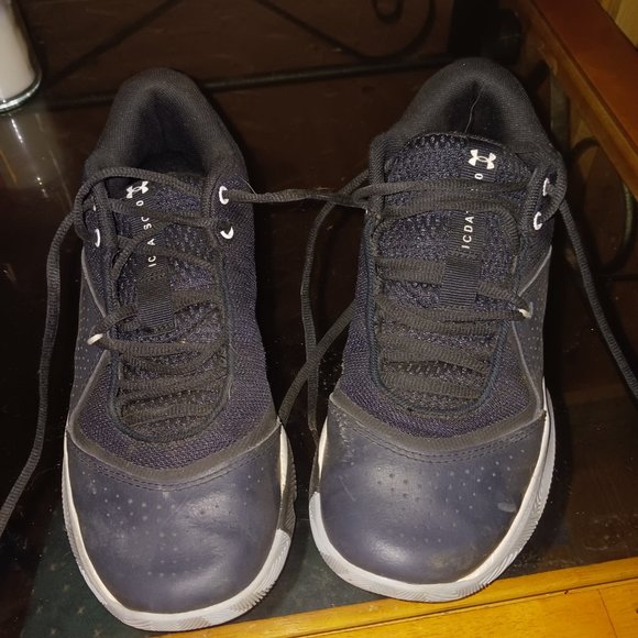 Steph curry youth size 6 - Picture 3 of 3